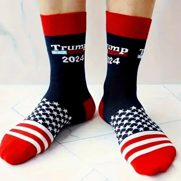 Men's Donald TRUMP TUBE SOCKS Blue and Red - 2024 Very Trendy - 1 Pair - Picture 1 of 6